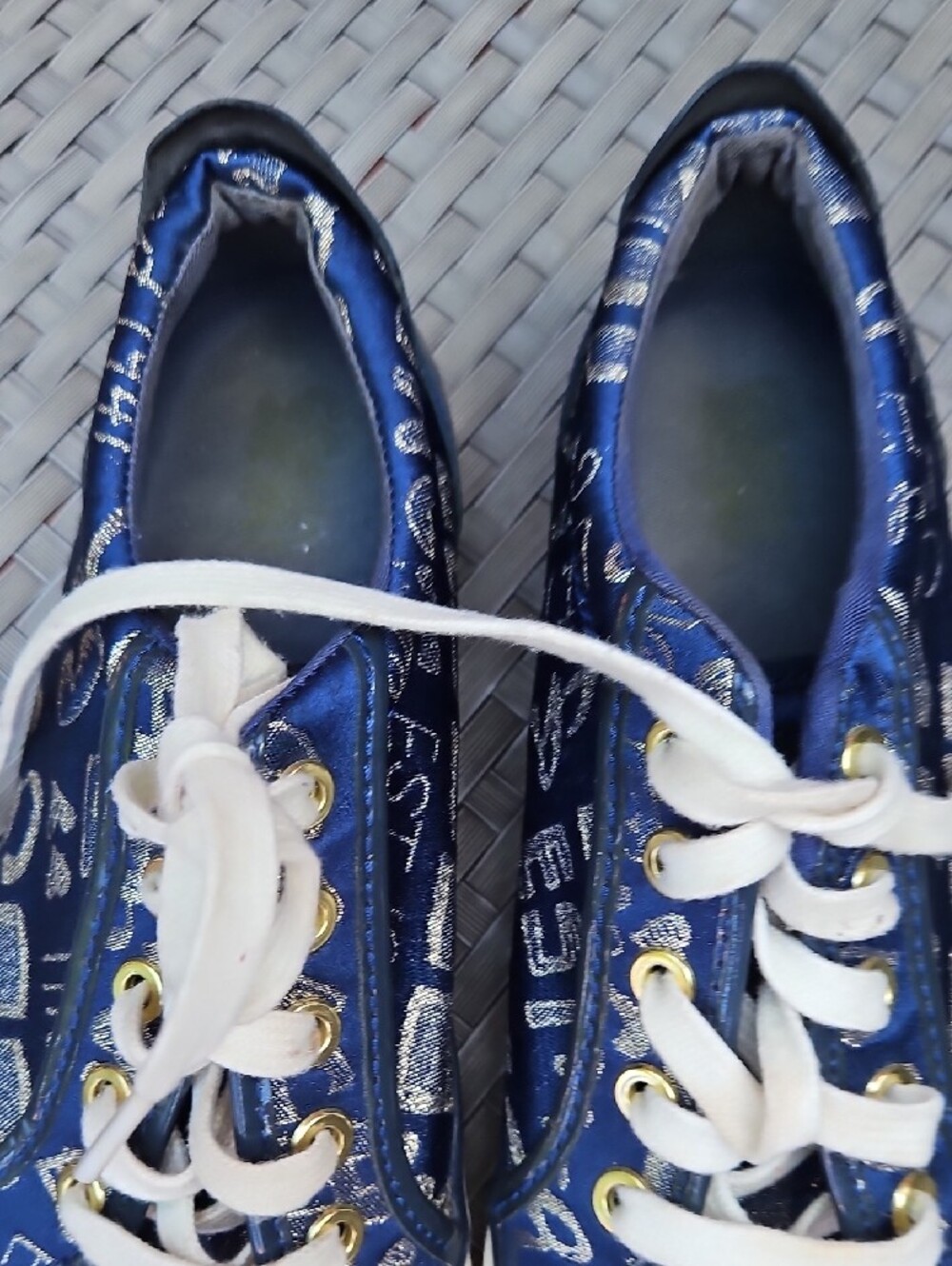 Coach Navy Denim Graphic Metallic Lace-Up Sneakers with White Accents Size 7B - Picture 14 of 17